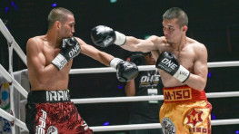 Срисакет Сор Рунгвисай защитил свой титул (видео)