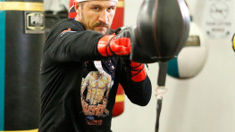 Сергей Ковалев будет готовиться к бою с Ярдом в США