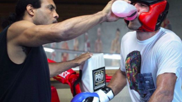 Кадр дня: Сергей Ковалев продолжает подготовку к бою против Жана Паскаля