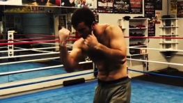 Видео: Гассиев готовится к бою с Лебедевым 3 декабря в Москве