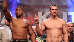 Фото: Взвешивание Владимира Кличко и Энтони Джошуа