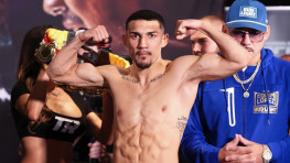 Лопес грозится уйти, если Top Rank не увеличит его гонорары