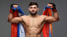 Инсайдер: Арман Царукян выступит на турнире UFC в Катаре