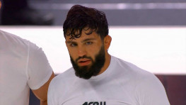 Арман Царукян победил Бенсона Хендерсона на турнире по джиу-джитсу в Москве