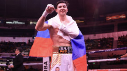 Вадим Туков победил Сену Агбеко