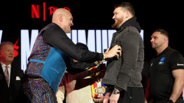 Фьюри обратился к Махмудову: Пусть победит сильнейший