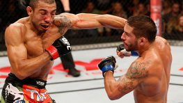 Фото: Хосе Альдо против Чеда Мендеса