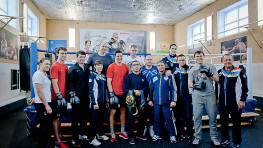 Денис Шафиков дал мастер-класс хоккеистам «Трактора»