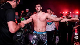 Валентин Молдавский снялся с боя на Bellator 24 августа