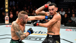 Волкановски 11 июля может защищать титул UFC в бою с Холлоуэем