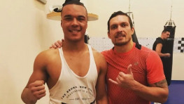 Менеджер Уордли считает, что Усик просто избегает боя