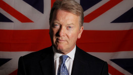 Фрэнк Уоррен: Бой Усик — Уордли должен состояться в марте