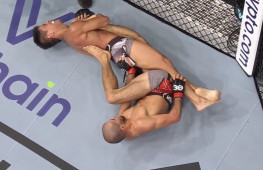 UFC 286: Мухаммад Мокаев задушил Жафела Фильо