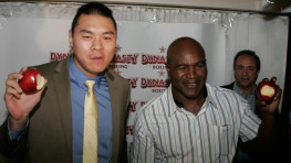 Чжилэй Чжан 8 августа дебютирует на профессиональном ринге