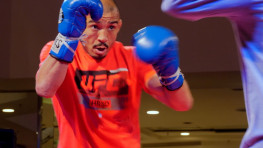 Видео тренировок бойцов турнира UFC 237