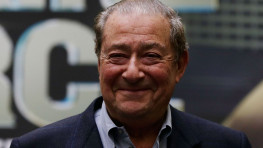 Арум: Оскар вызвал Дану Уайта на бой, а у того даже против меня нет шансов