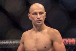 Александр Яковлев: Не очень доволен своей карьерой в UFC