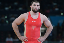 Билял Махов может выступить в UFC только после Олимпиады 2016 года