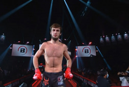 Хасан Магомедшарипов успешно дебютировал в Bellator