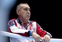 Виктор Фархутдинов: Ежедневно поддерживаем связь с боксерами, контролируем их тренировки в домашних условиях