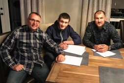 Ковалев стал промоутером и подписал контракт с Муртазалиевым
