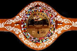 Кадр дня: Памятный пояс WBC для боя Канело-Мунгиа