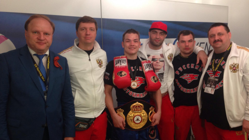 Кадр дня: Федор Чудинов с командой