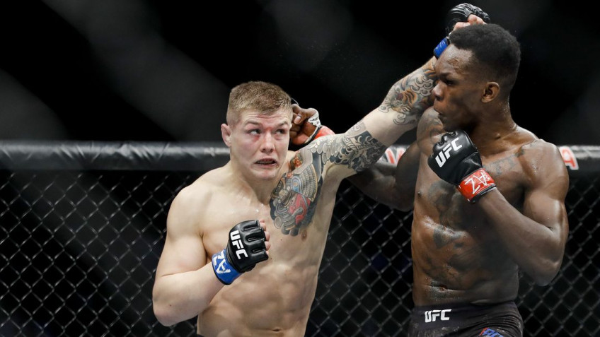 Бывший соперник Адесаньи: Блахович вытрет пол Исраэлем