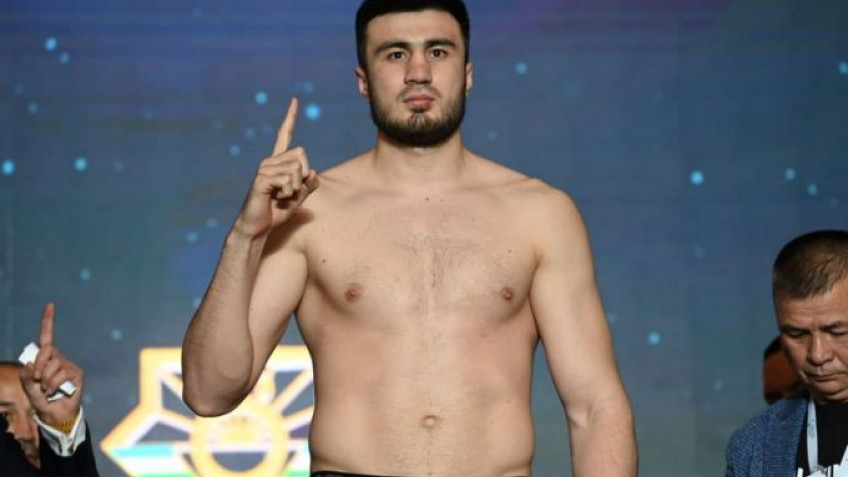 Баходир Жалолов нокаутировал Соломона Адебайо