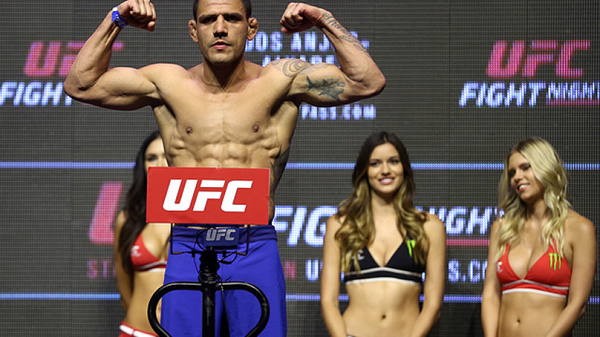 Рафаэль дос Аньос встретится с Нилом Магни 9 сентября