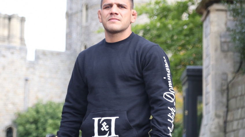 Рафаэль дос Аньос:  Я не сомневаюсь, что выиграю титул в полусреднем весе