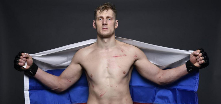 Александр Волков и Марчин Тыбура сразятся на UFC 267