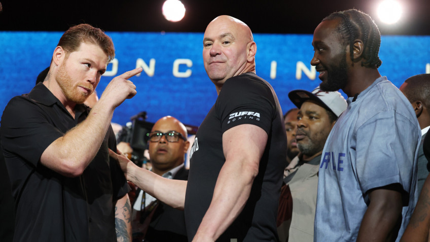 СМИ: Теренс Кроуфорд и Сауль Альварес могут провести реванш