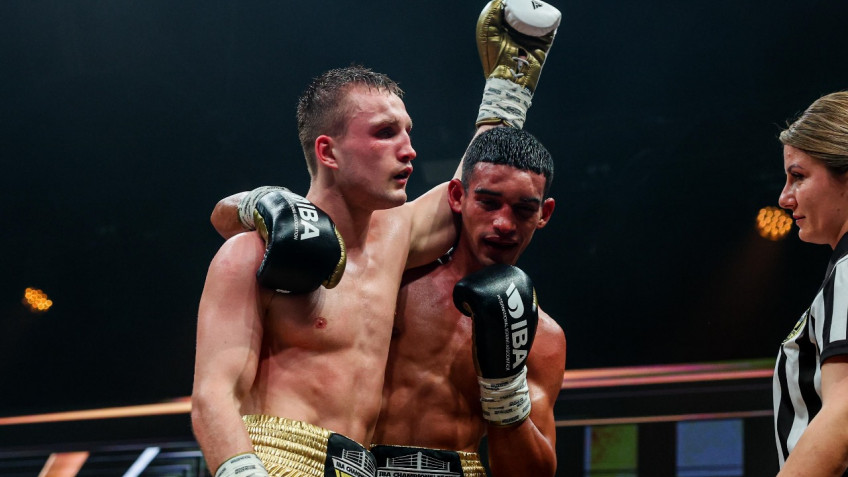 Всеволод Шумков одержал победу над Сайделем Хортой и стал претендентом на титул