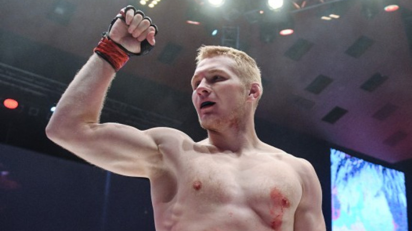 Артем Фролов выступит на шоу UFC в Москве