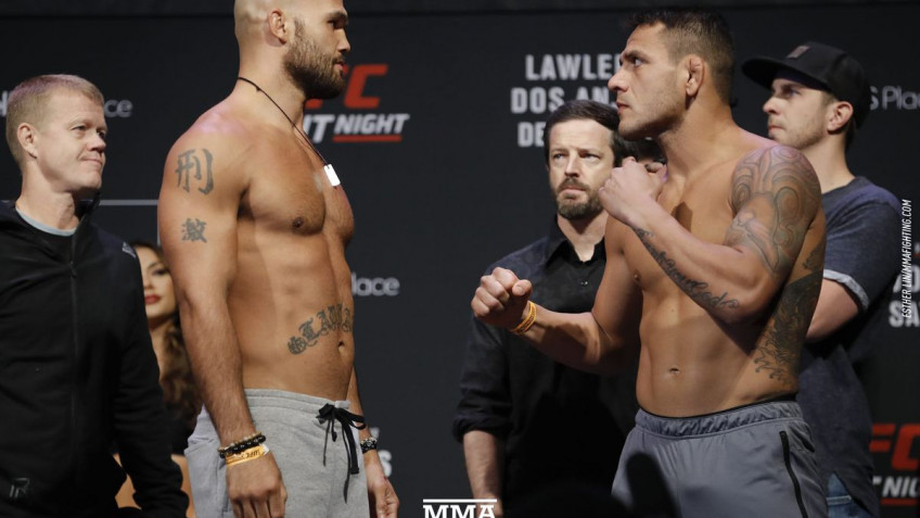 Видео боя Рафаэля дос Аньоса и Робби Лоулера