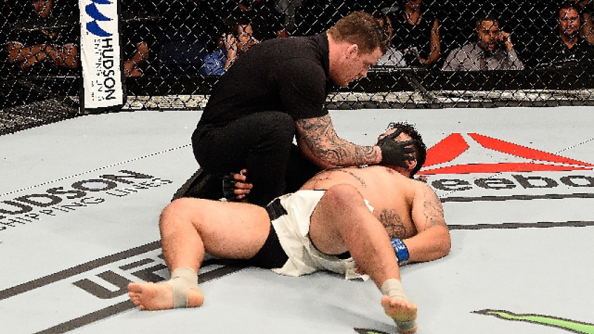 Рефери Марк Годдард: Фрэнк и его команда лично поблагодарили меня за остановку боя