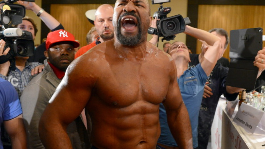 Окендо отказался от боя с Чагаевым, переговоры ведутся с Бриггсом