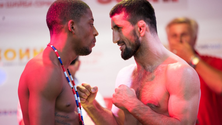 Видео боя Расула Мирзаева и Ронни Гомеса