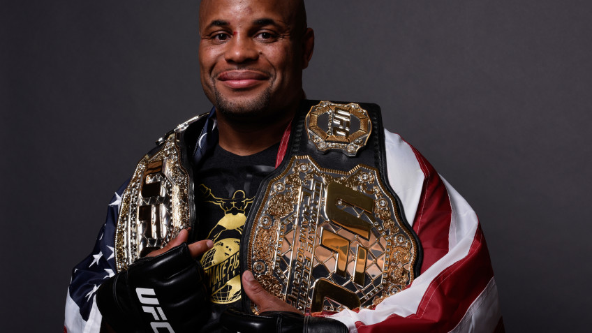 Хавьер Мендес: Кормье больше не нужно драться, он заработает больше денег на телевидении