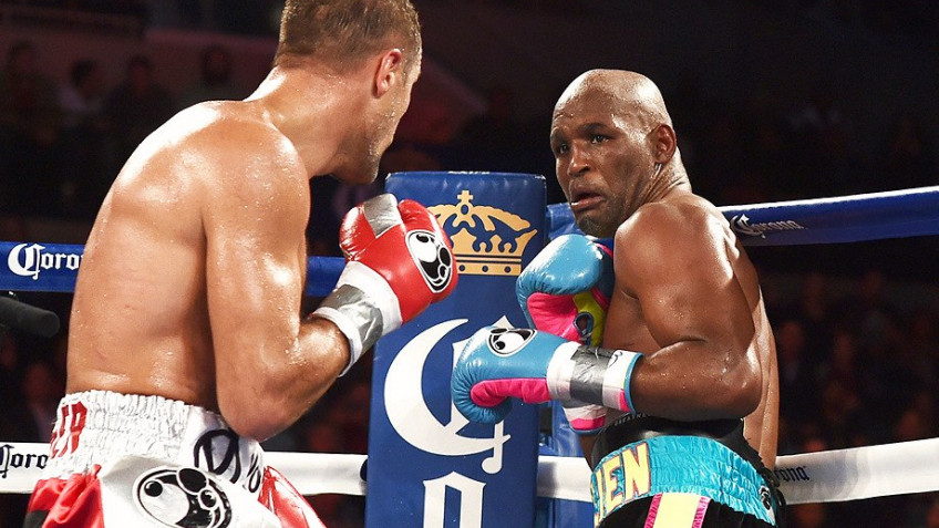 Де Ла Хойя: Неважно, сколько Хопкинсу лет, Ковалев идеально провел бой