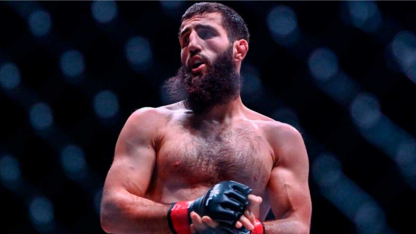 PFL Дубай: Абдул Абдурагимов победил Кендли Сент-Луиса