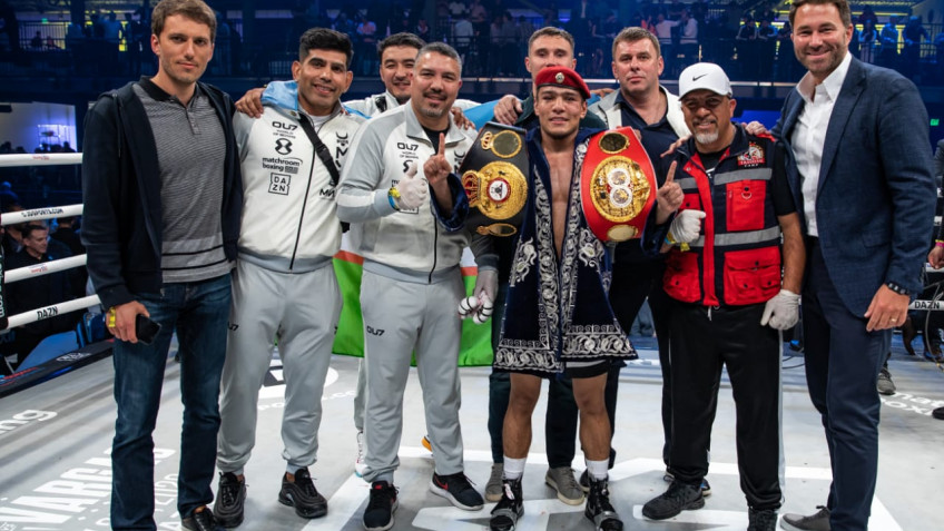 Matchroom выиграла торги на бой Ахмадалиева и Риоса
