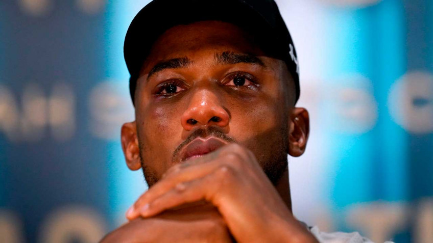 Карл Фроч считает, что Энтони Джошуа давно потерял интерес к боксу и должен просто уйти