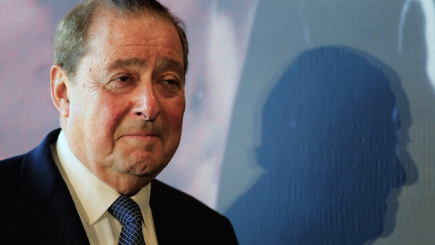 Промоутеры о бое Пакьяо с Алгиери и Проводникова с Риосом или Чавесом