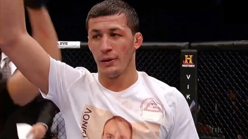 Видео боя Рашида Магомедова и Элиаса Сильверио