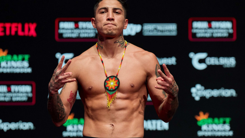 Марио Барриос: В бою Альварес — Кроуфорд трудно угадать с прогнозом