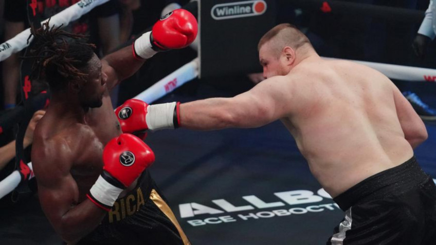 Краткий обзор боя Дацика и Тайсона Дижона