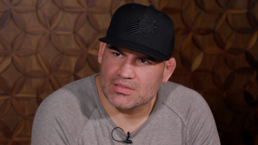 Кейн Веласкес: Если Кормье останется, то я буду видеть в нем соперника (видео)