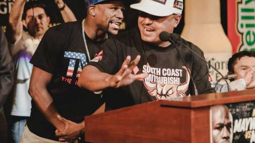 Роберт Гарсия: К Пакьяо подготовиться сложнее, чем к Мейвезеру